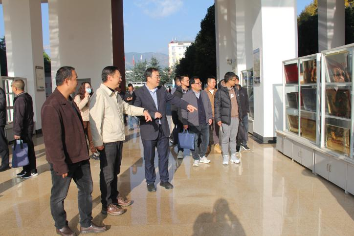 昆一中晋宁学校赴昆一中西山学校考察学习