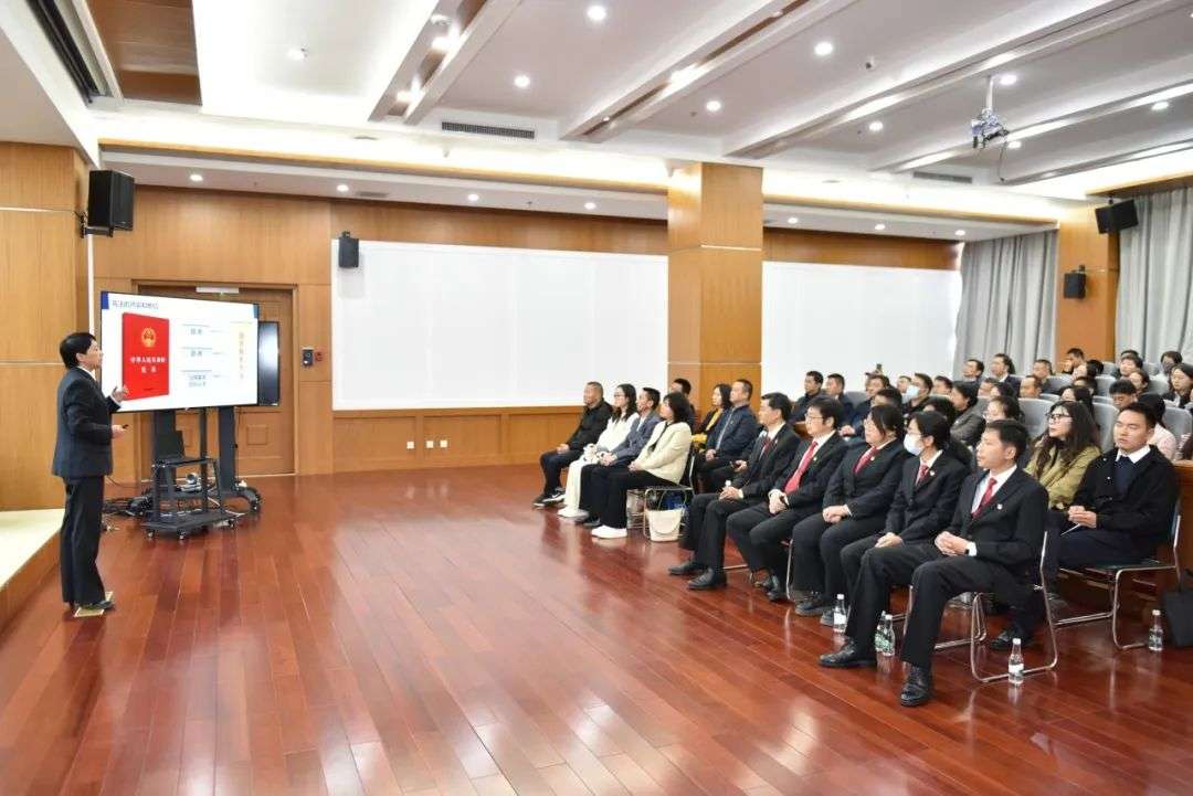 云南高院开展宪法宣传系列主题活动