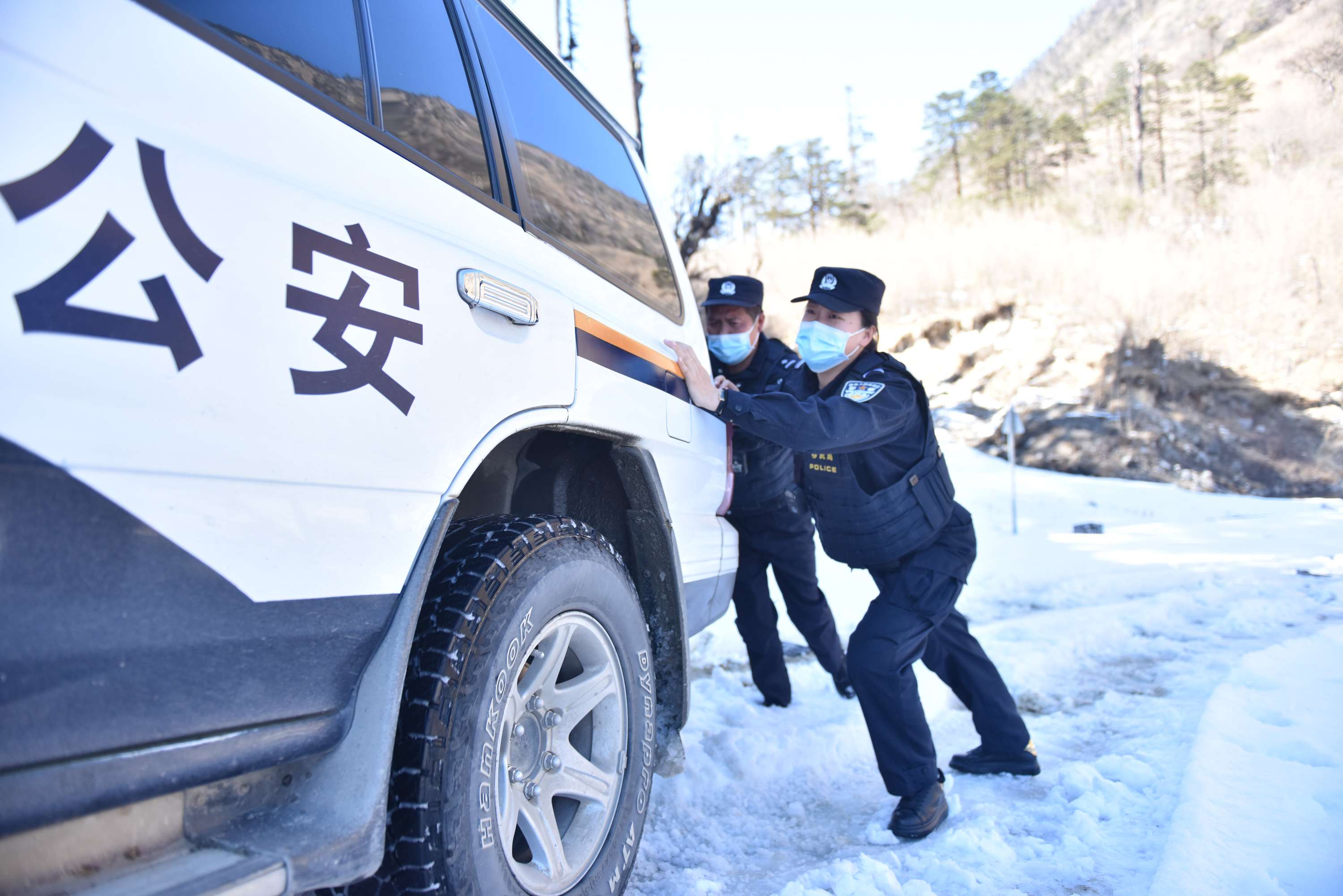 网格治疆看怒江|跨越4000多公里 一起边守边爱