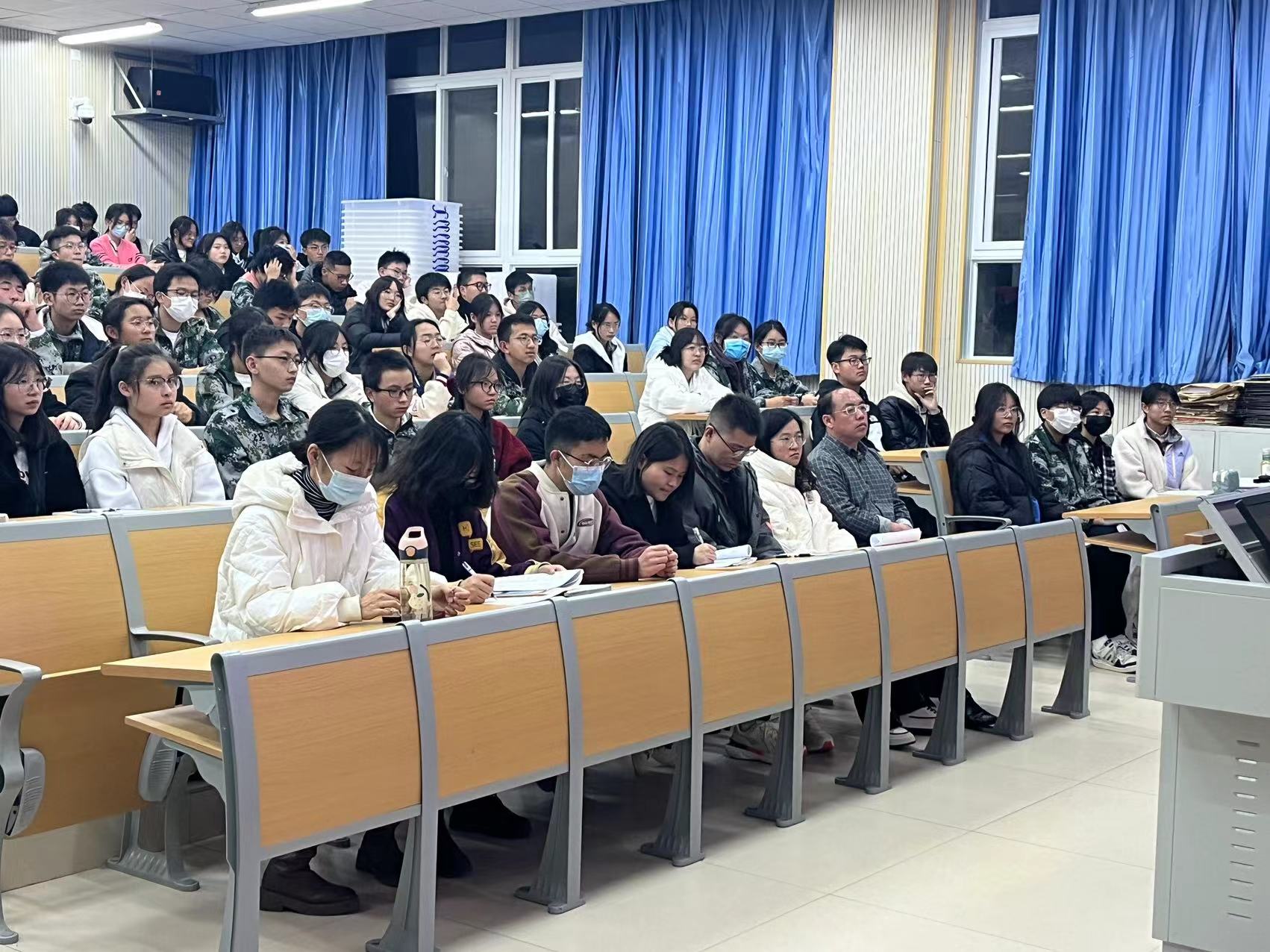 昆一中晋宁学校艺术班