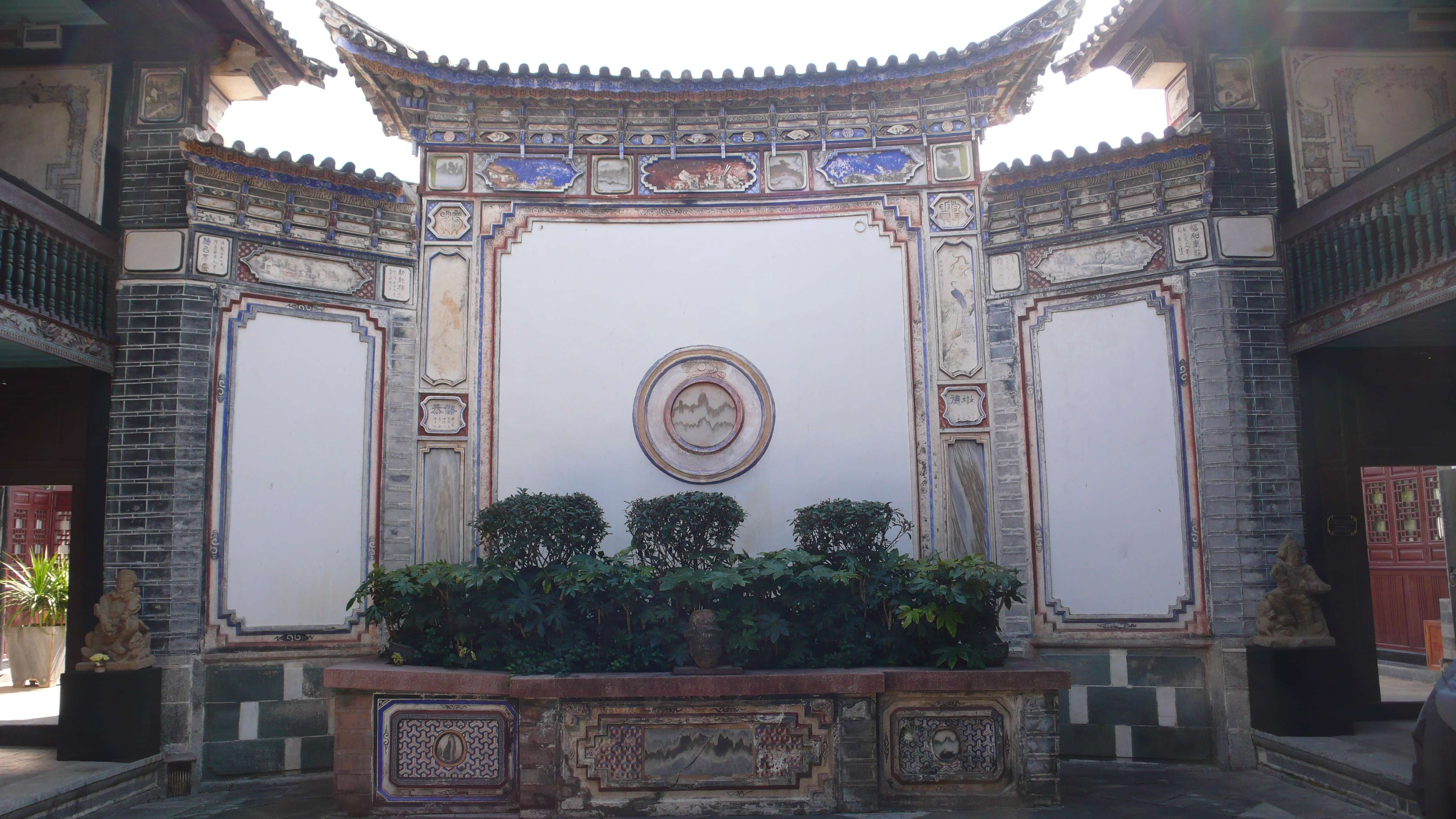 你家姓什么？一看照壁就知道