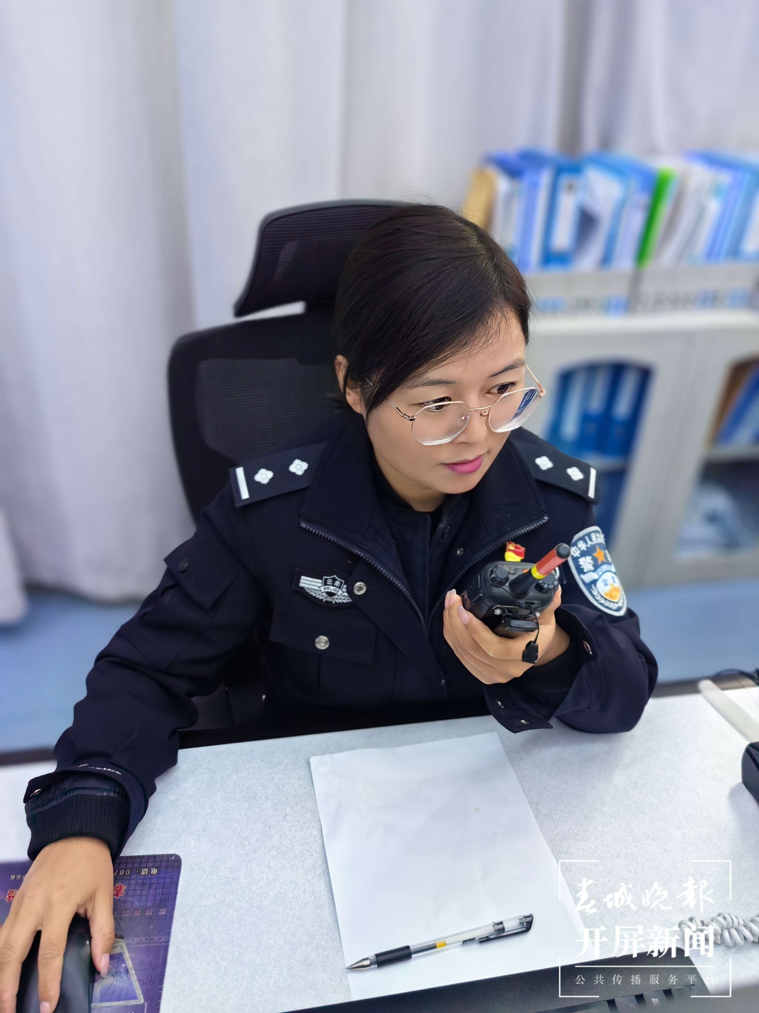 警察故事2024｜接警员李雪华：在电话这头拉回欲轻生的小伙