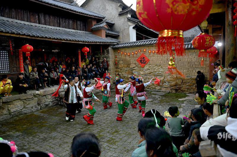 大理南涧：看“村晚”迎新年