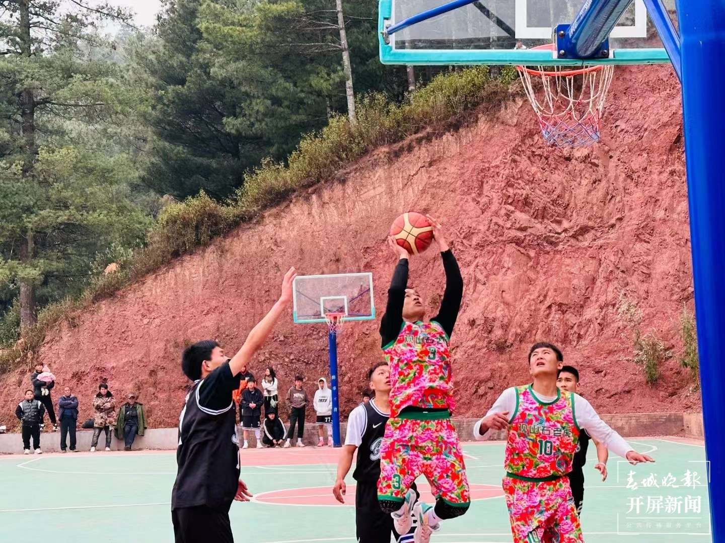 （采访传编辑）和开屏一起过大年  云南南涧独家村春节年味浓活动多！（有视频） (1).jpg