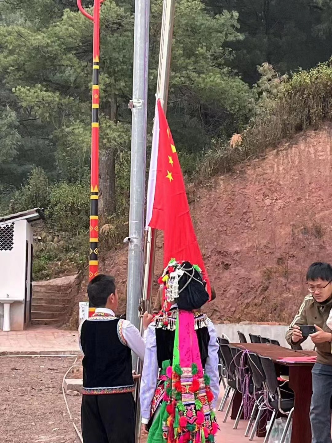 开幕式 (3)（采访传编辑）和开屏一起过大年  云南南涧独家村春节年味浓活动多！（有视频）.jpg