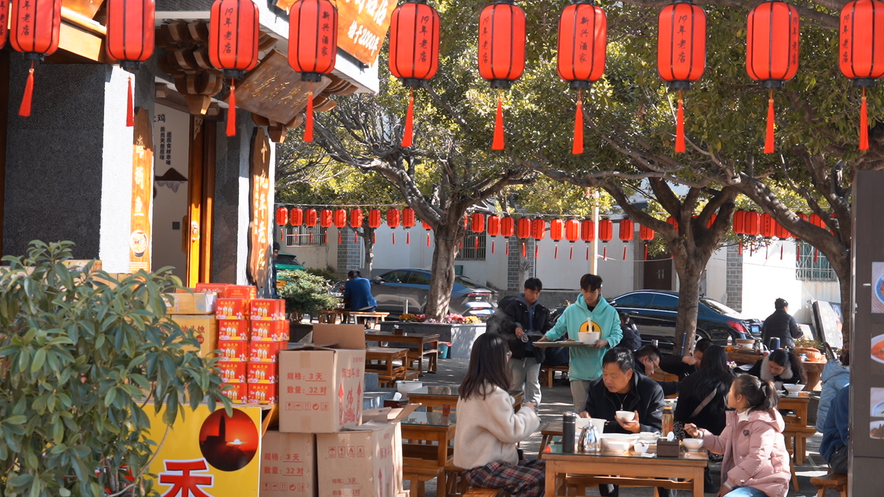 （采访传编辑）大理宾川：春节期间景区和游客双向奔赴，共同营造“文明之旅” (4).JPG