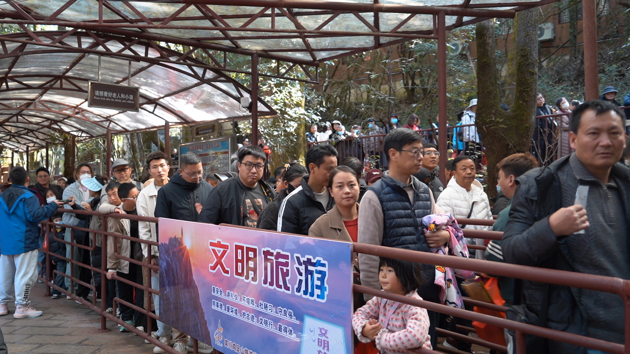 （采访传编辑）大理宾川：春节期间景区和游客双向奔赴，共同营造“文明之旅” (11).JPG