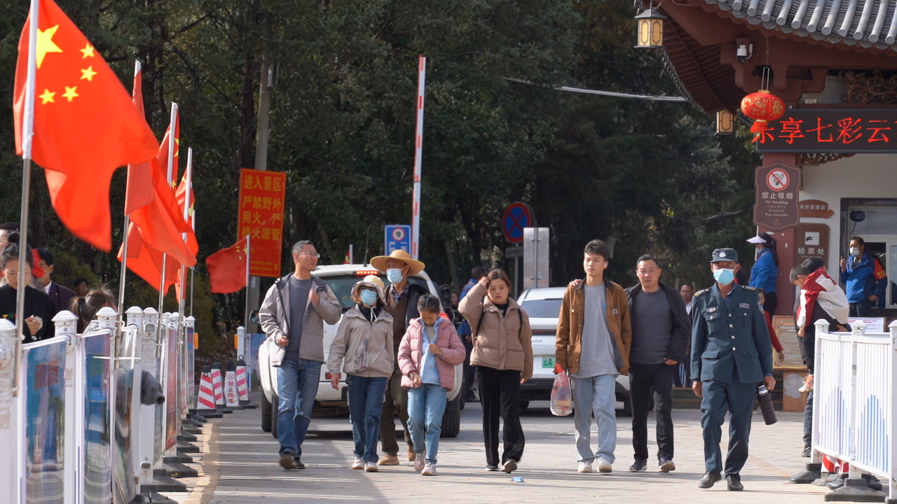 （采访传编辑）大理宾川：春节期间景区和游客双向奔赴，共同营造“文明之旅” (12).JPG