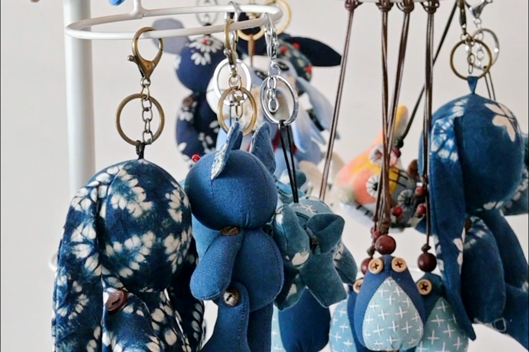 追风逐花 爱在大理| 巍山：一针一线，布艺生花