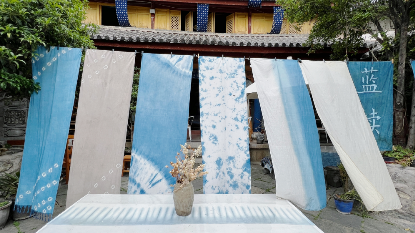 蓝续扎染：欢喜于一抹最美的“大理蓝”1.png