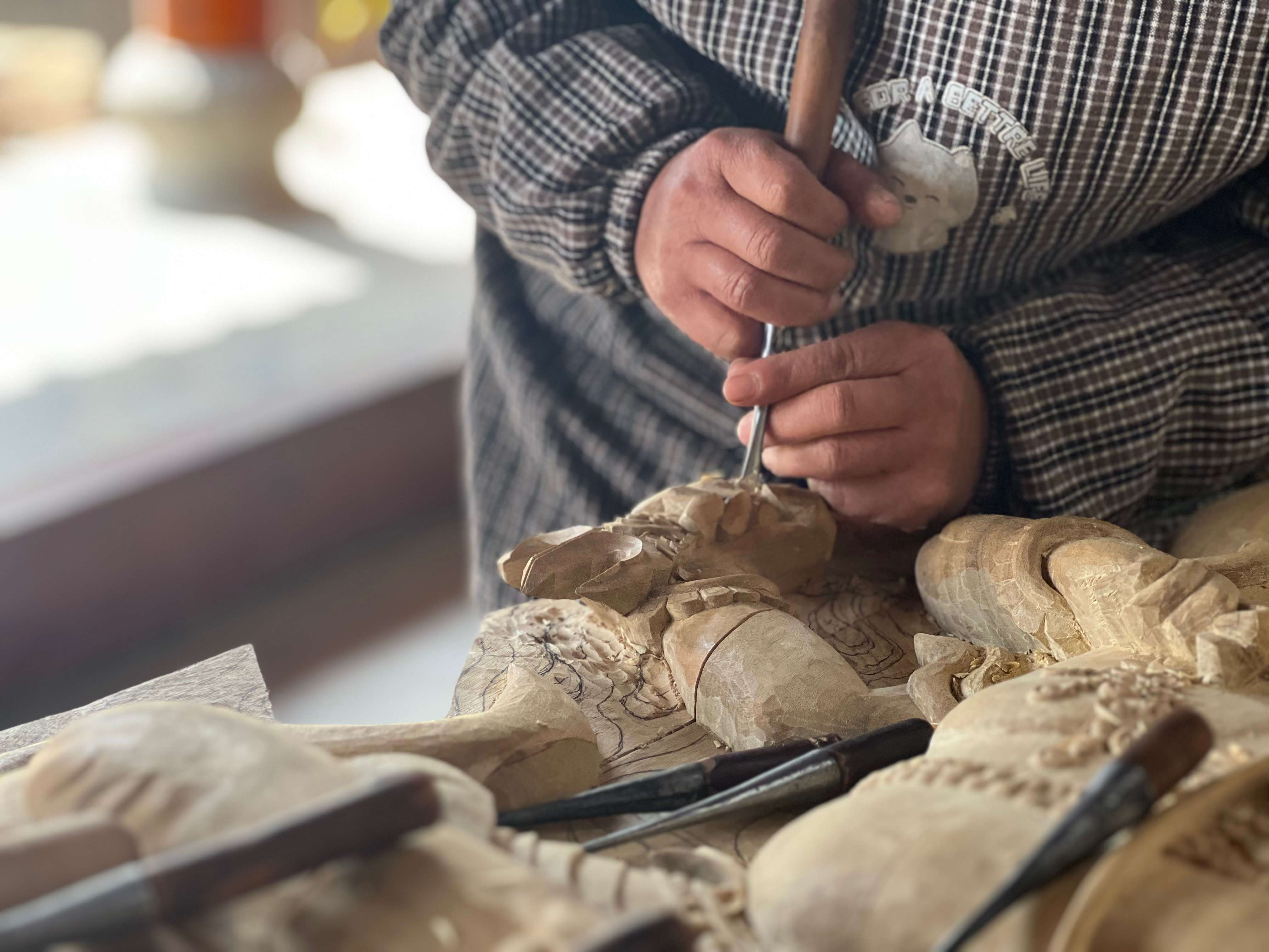 追风逐花 爱在大理 | 木雕中的“风花雪月”