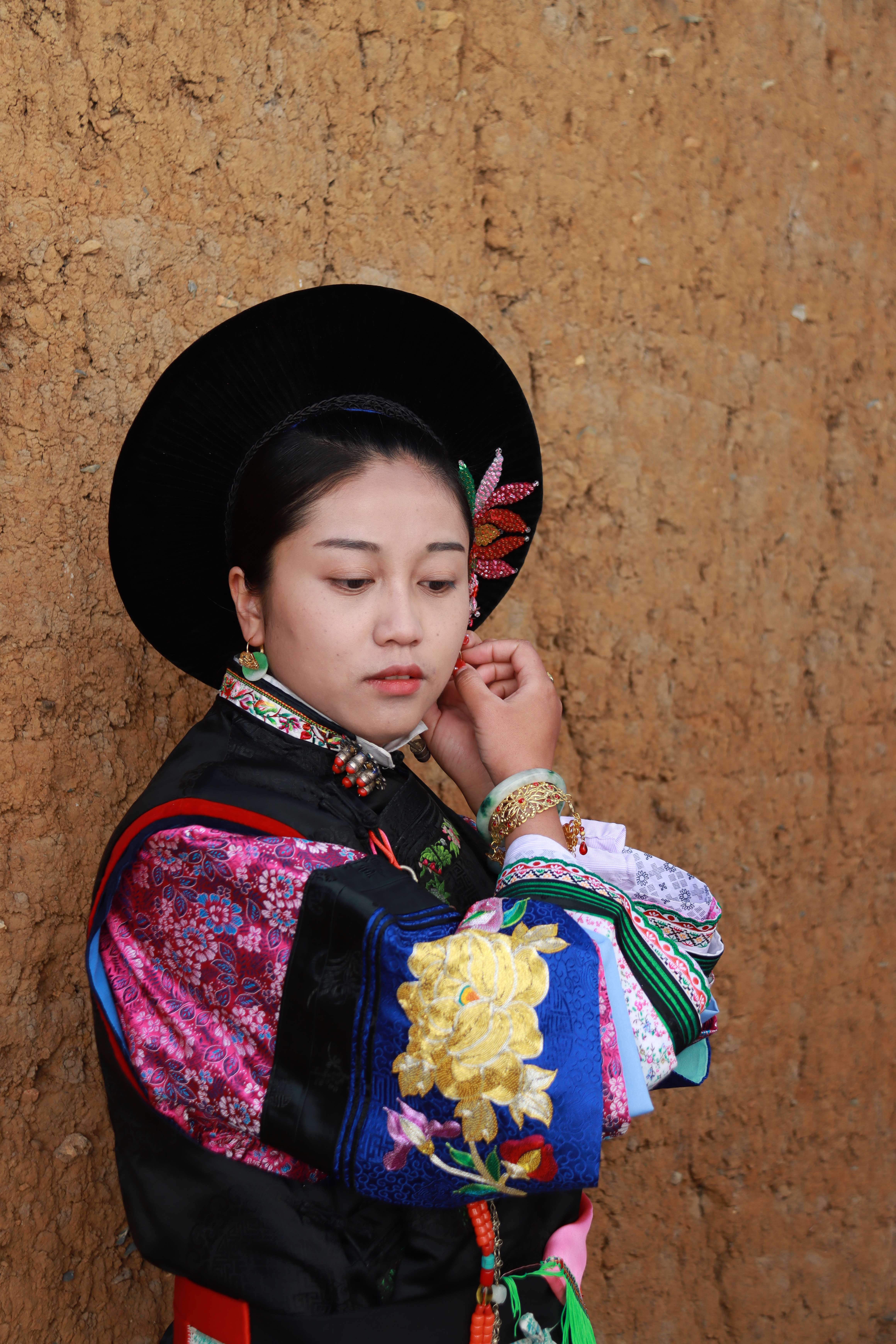 追风逐花 爱在大理 | 鹤庆甸南,邂逅古老的白族新娘装