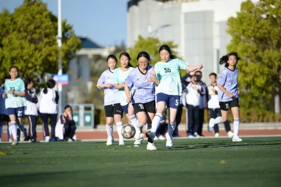 “星火杯”燃情绿茵，昆一中晋宁学校足球赛圆满收官