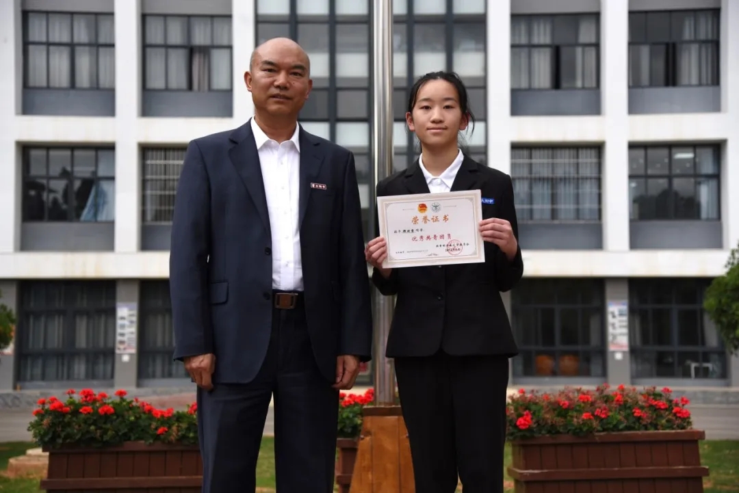 云附西林分校举行初二离队及入团仪式