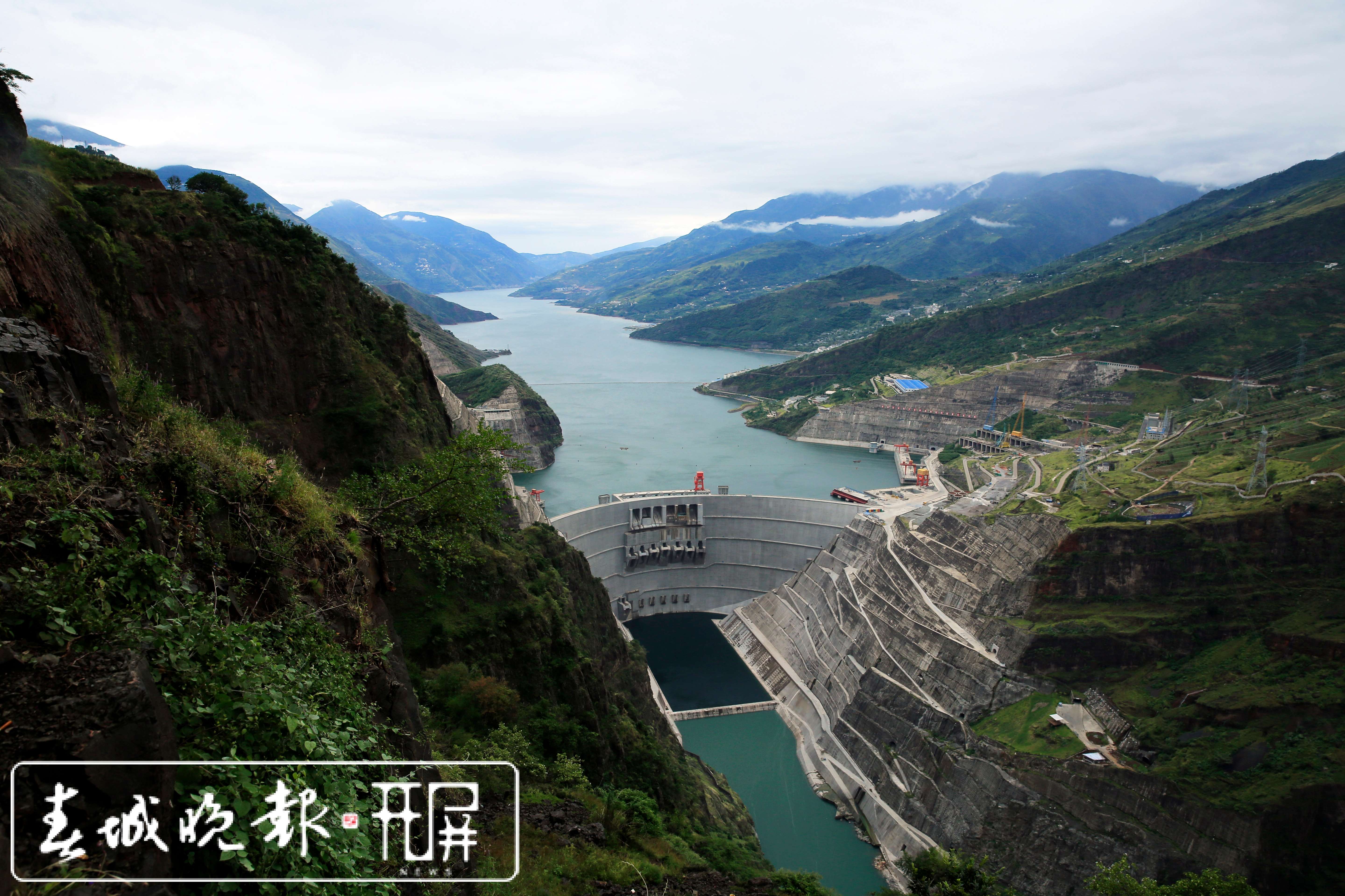 白鹤滩水电站(5).JPG