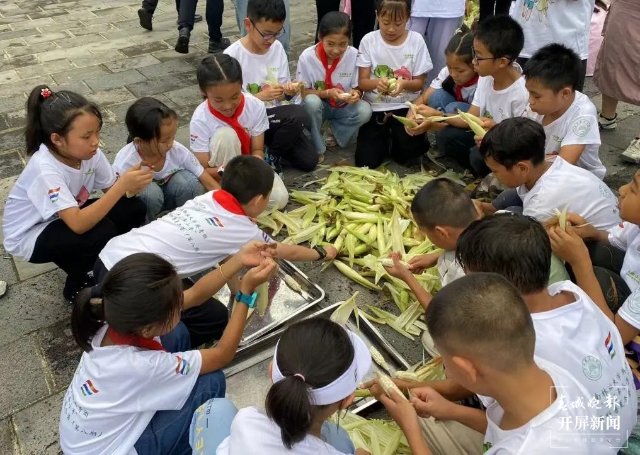  “大手牵小手”生态文明科普夏令营