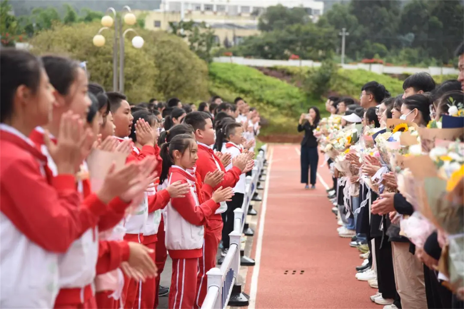 西林附中：弘扬尊师重教，共绘教育新篇章