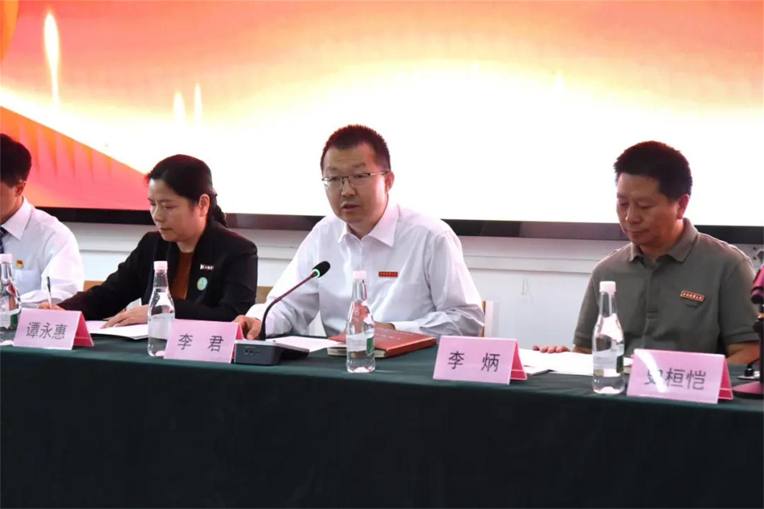 西林附中：弘扬尊师重教，共绘教育新篇章