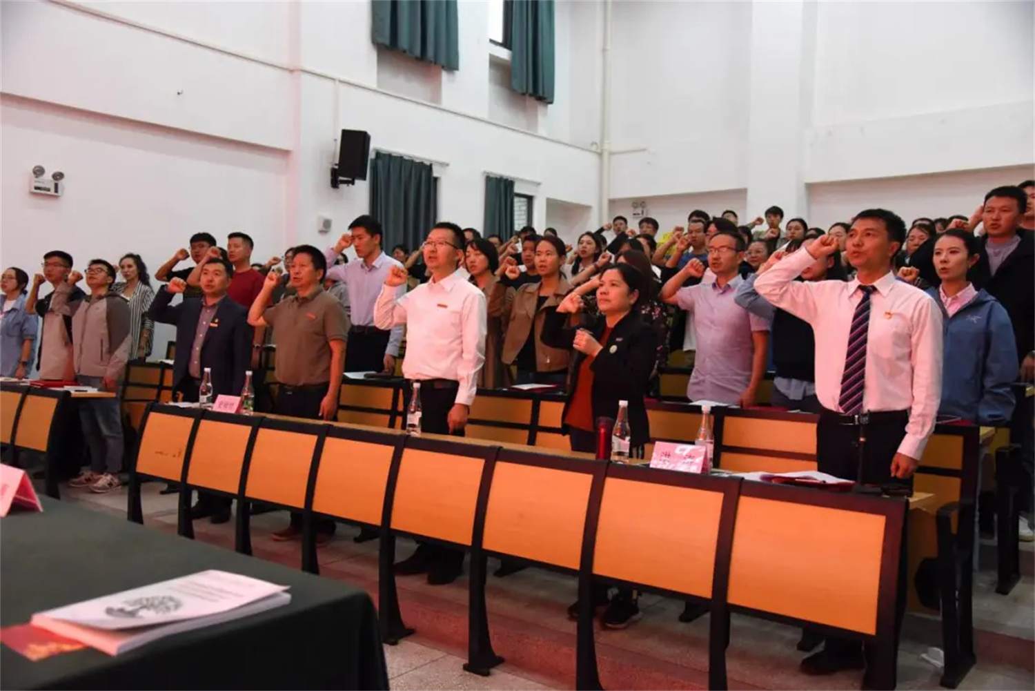 西林附中：弘扬尊师重教，共绘教育新篇章