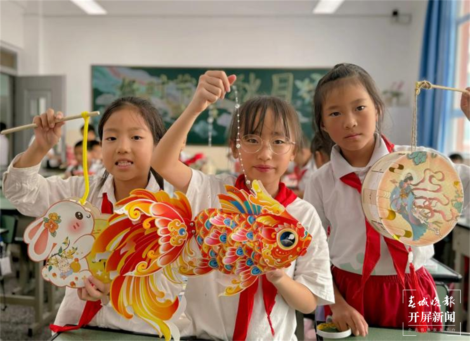 西林附中小学部开展中秋花灯制作活动