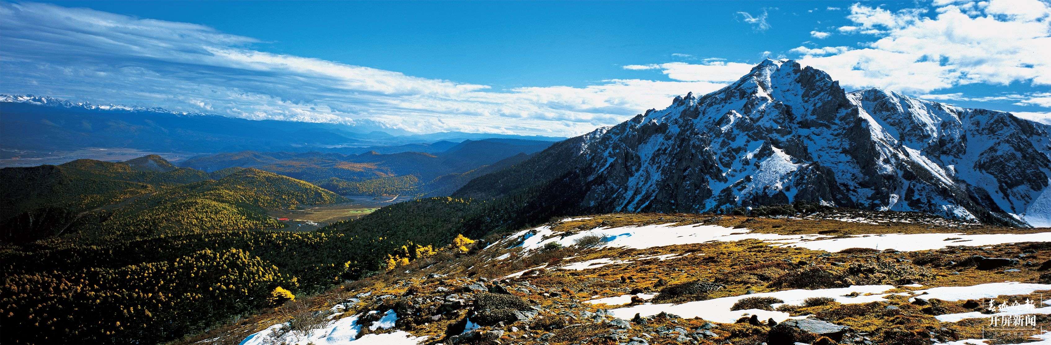 石卡雪山冬游 迪庆州委宣传部供图雪域神峰.jpg