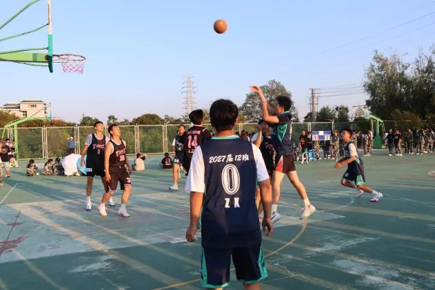 昆一中晋宁学校“星火杯”篮球赛圆满落幕