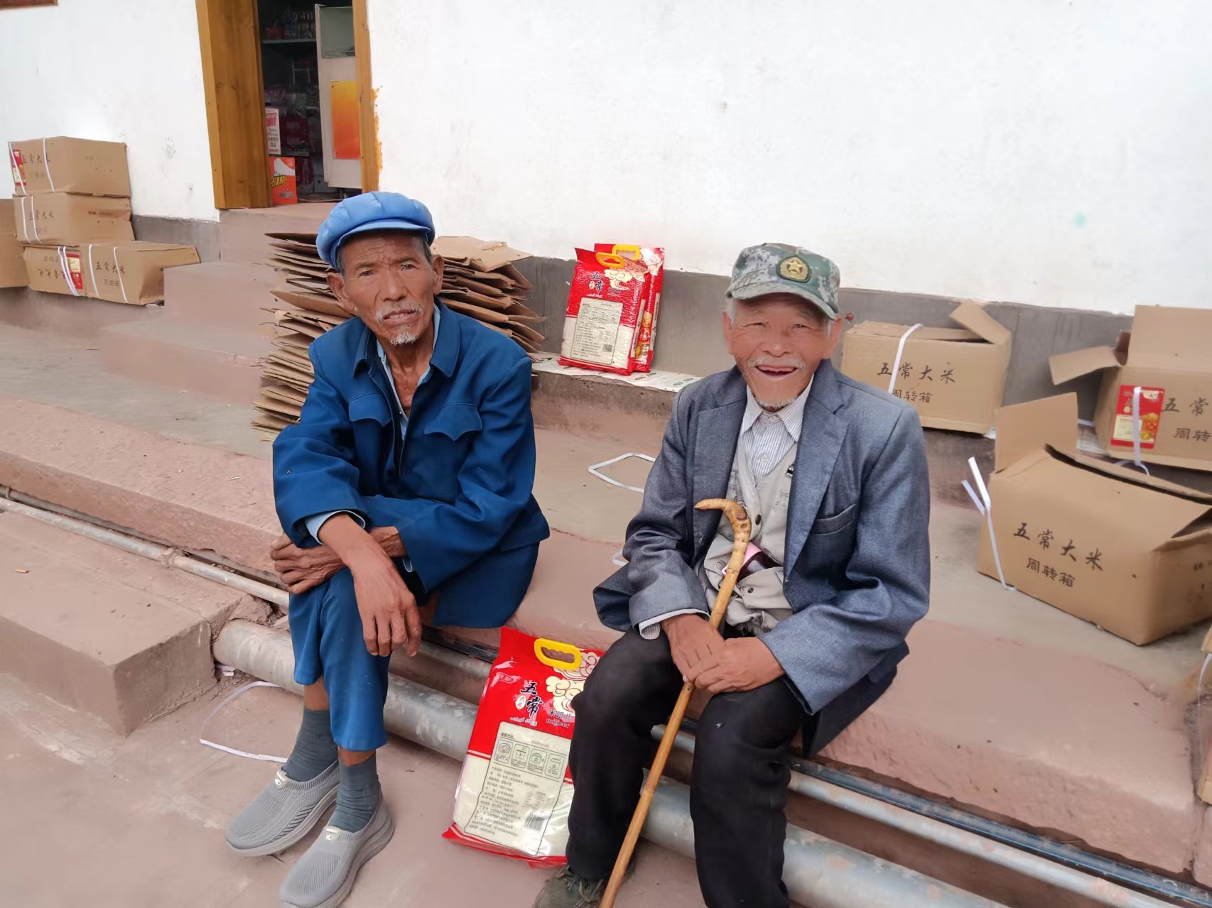 左（张汝吉）  右（张正昌）.jpg