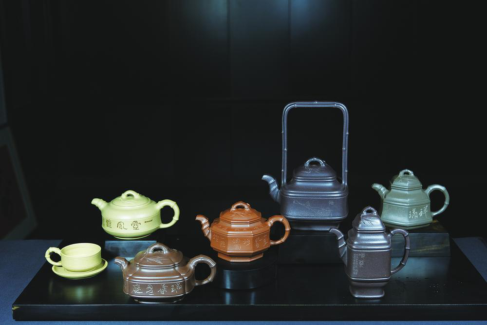 范伟群 紫砂文化传承名师13.png