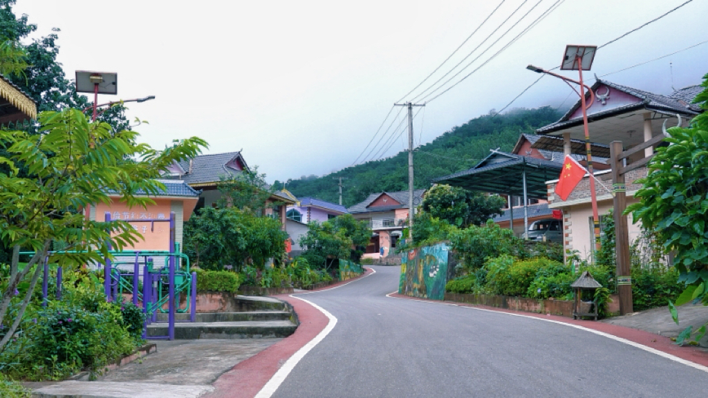 云南勐腊会龙村：哈尼风情浓 千里引客来2.png