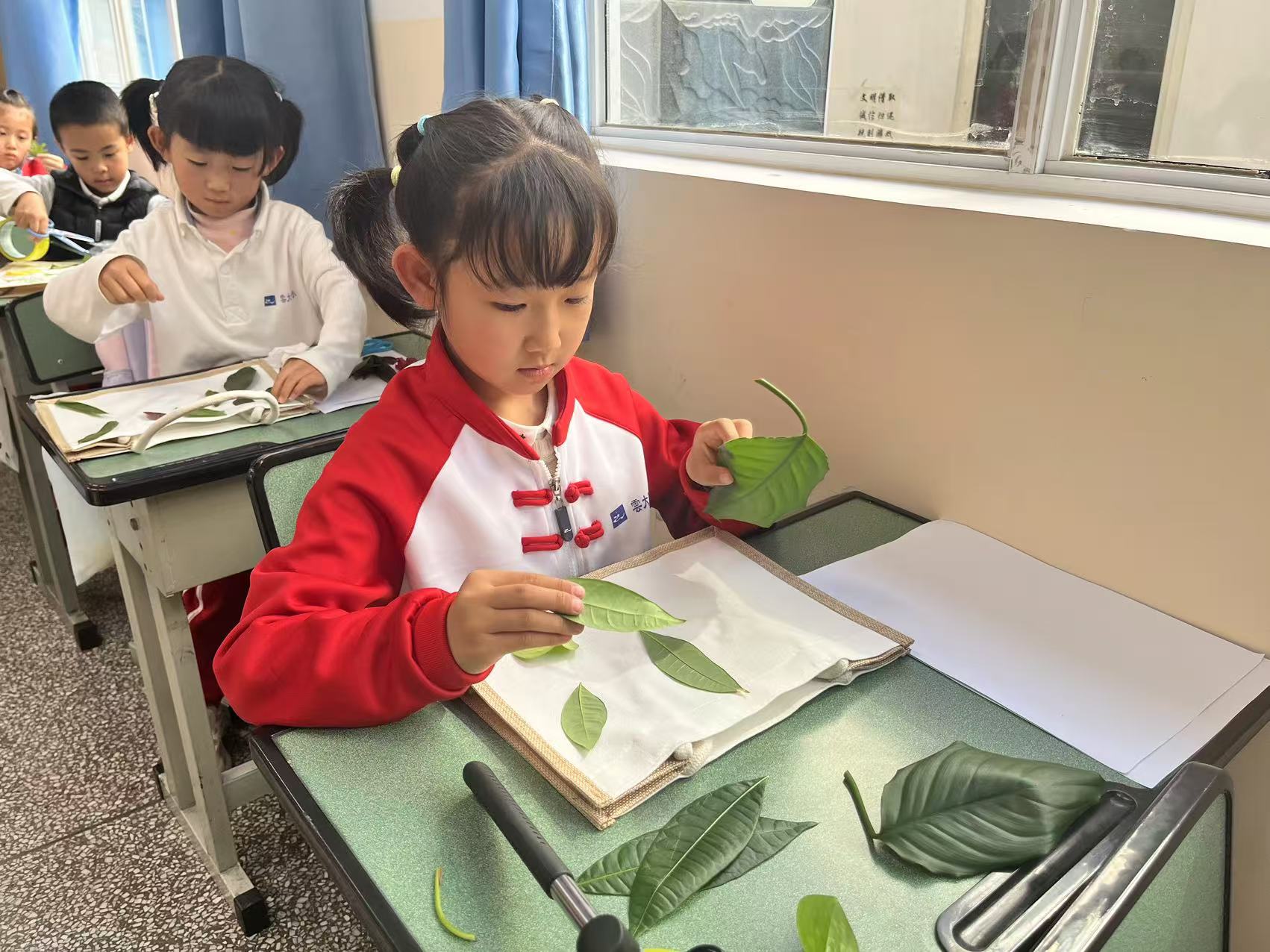 西林附中拓印活动激发学生创造力