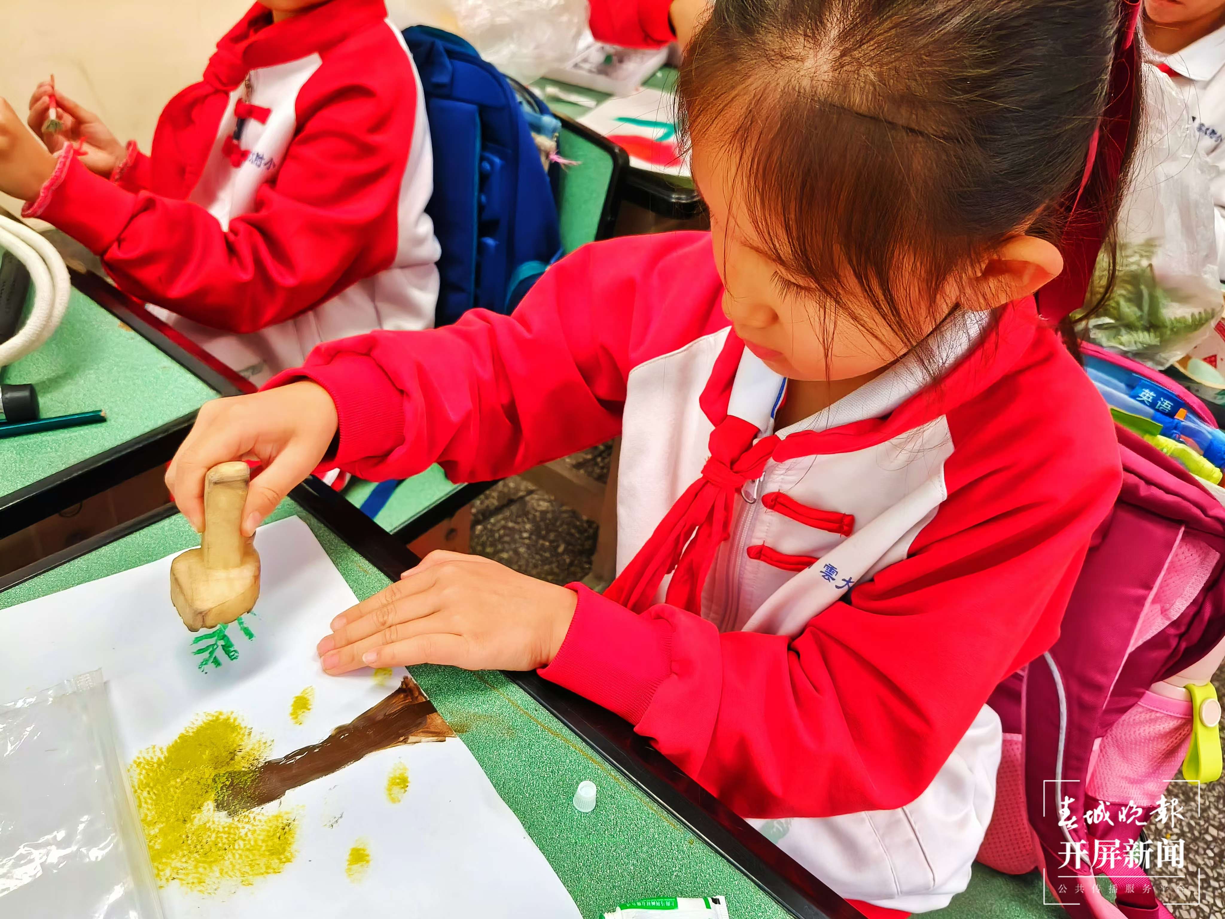 西林附中拓印活动激发学生创造力