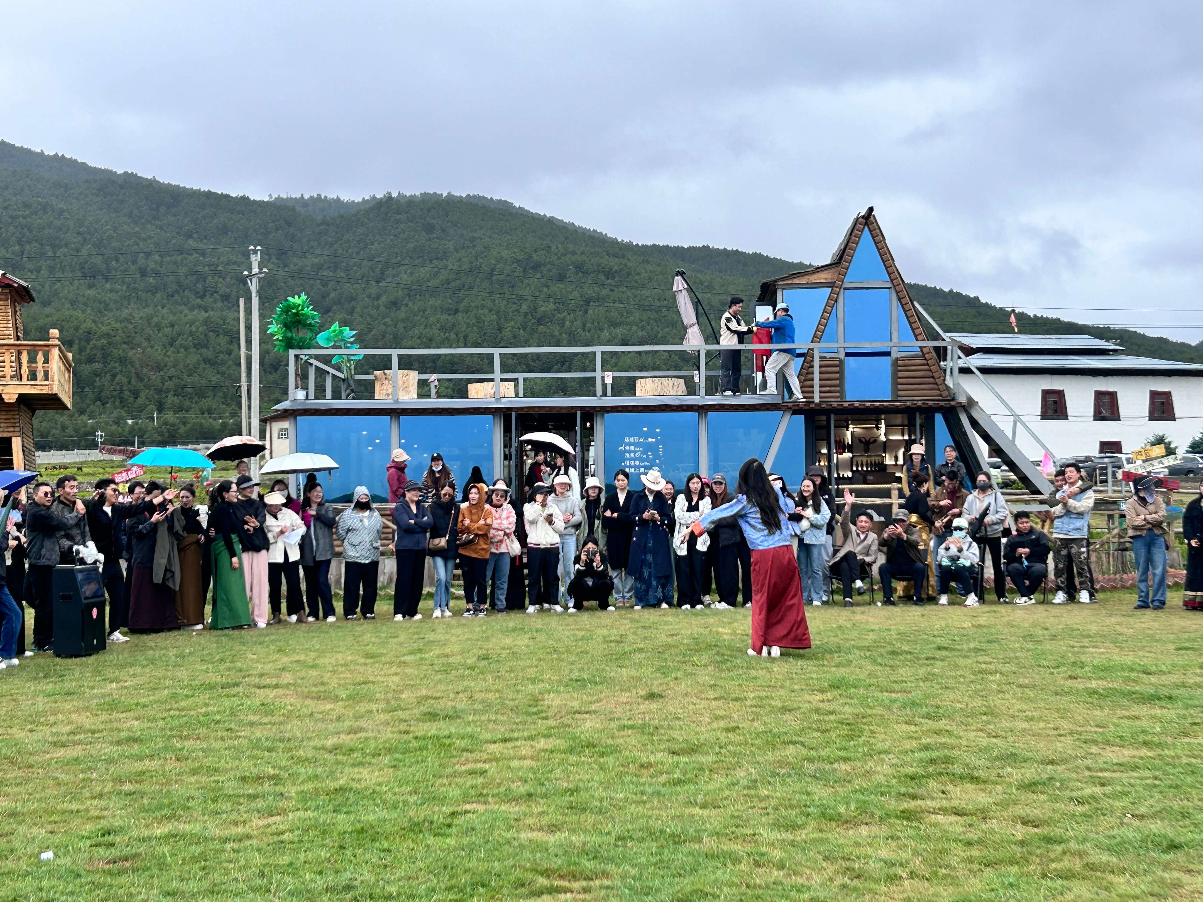 幸福香巴拉·美丽新画卷｜在此仰望星空，“望野聚露营地”承载乡村振兴梦