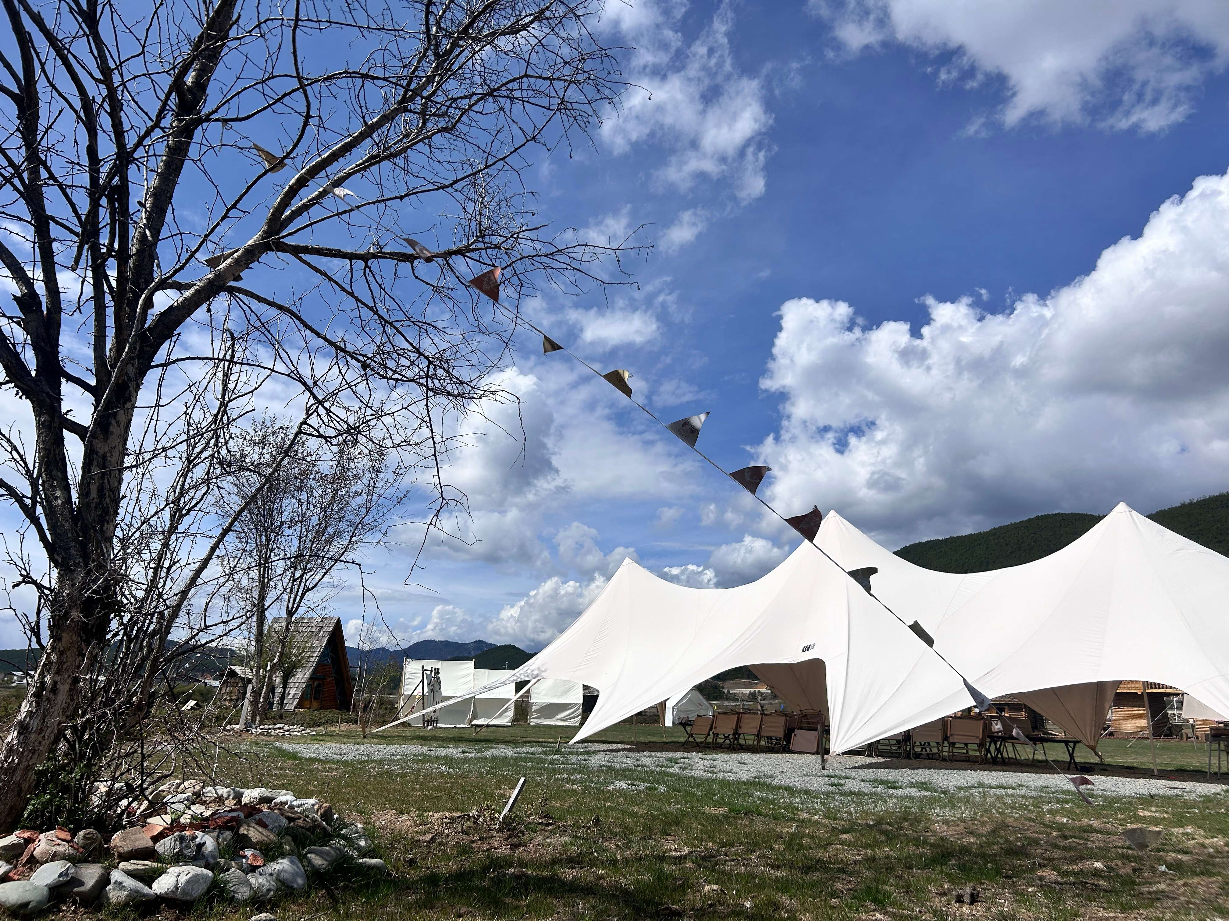 幸福香巴拉·美丽新画卷｜在此仰望星空，“望野聚露营地”承载乡村振兴梦