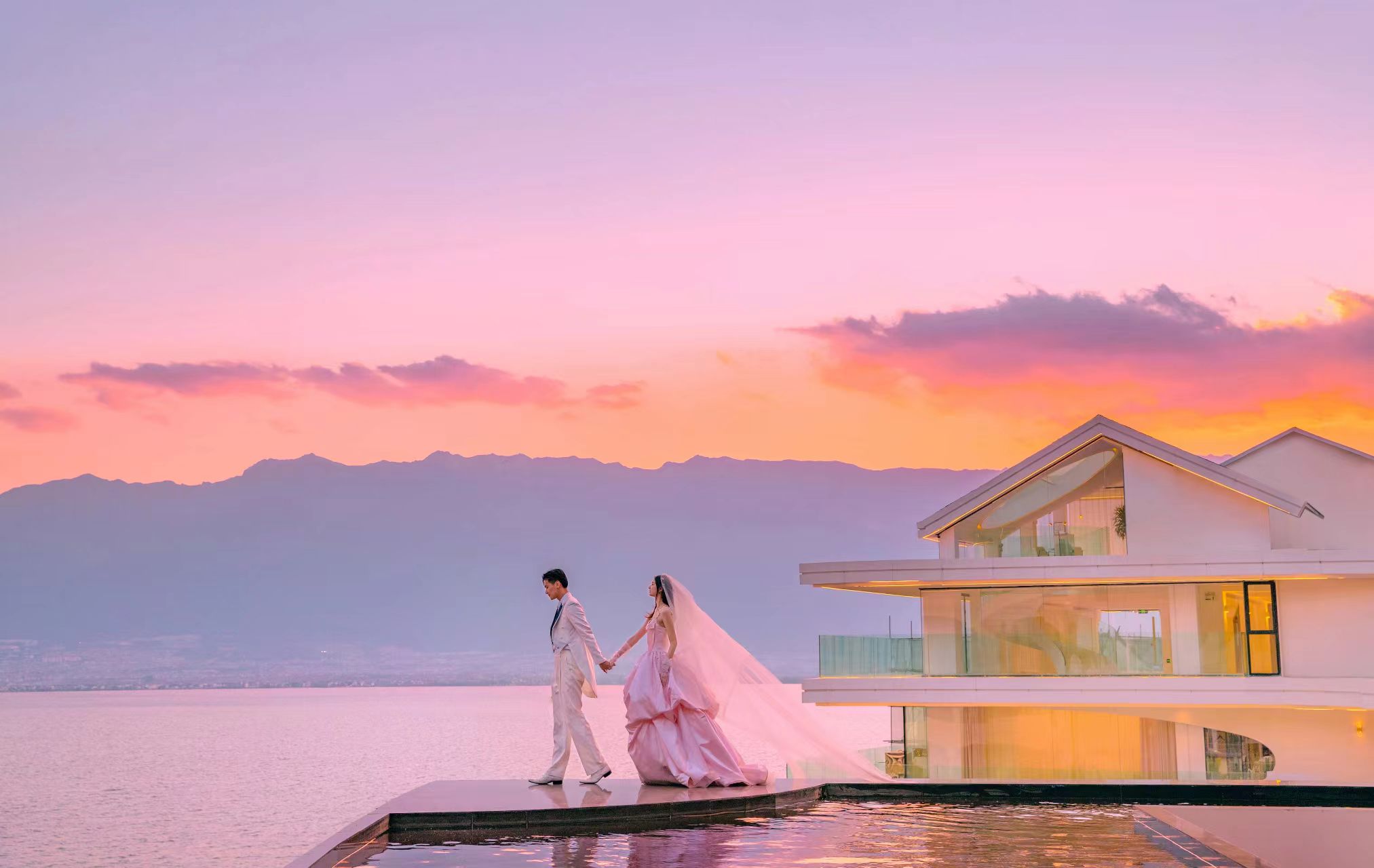 高质量发展调研行｜洱海之畔，婚纱梦起——大理婚纱旅拍璀璨绽放