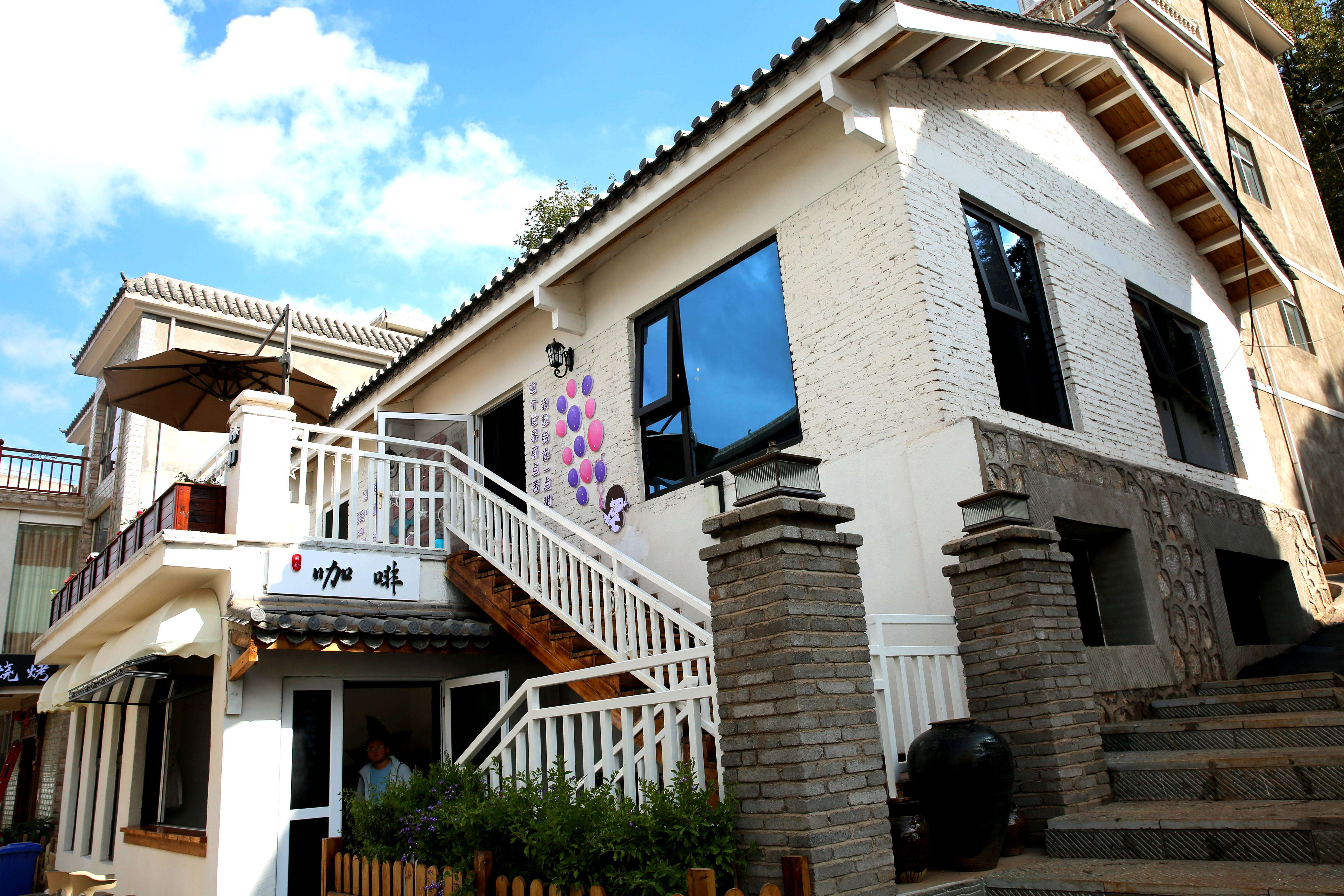 聚力曲靖“五张名片” | 在这个小山村可“上天”可与墙“对话”可到田里点菜吃饭