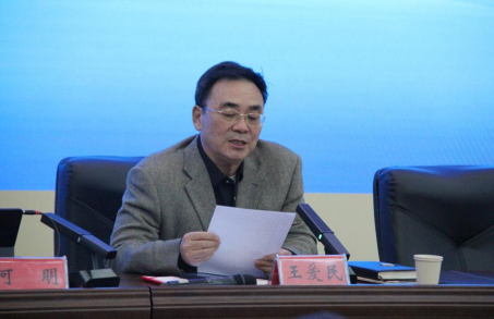 安宁中学校长赴昆一中晋宁学校讲座