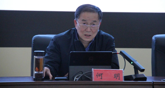 安宁中学校长赴昆一中晋宁学校讲座