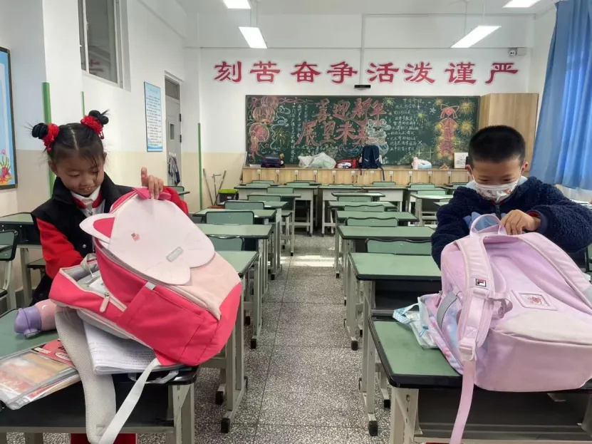 西林附中小学部“无纸化”测评：趣味活动挖掘学生多元潜能