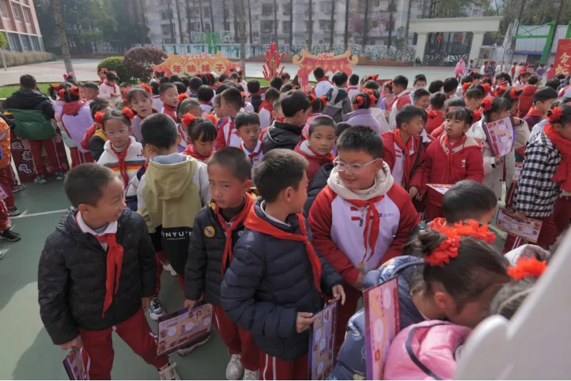 西林附中小学部“无纸化”测评：趣味活动挖掘学生多元潜能