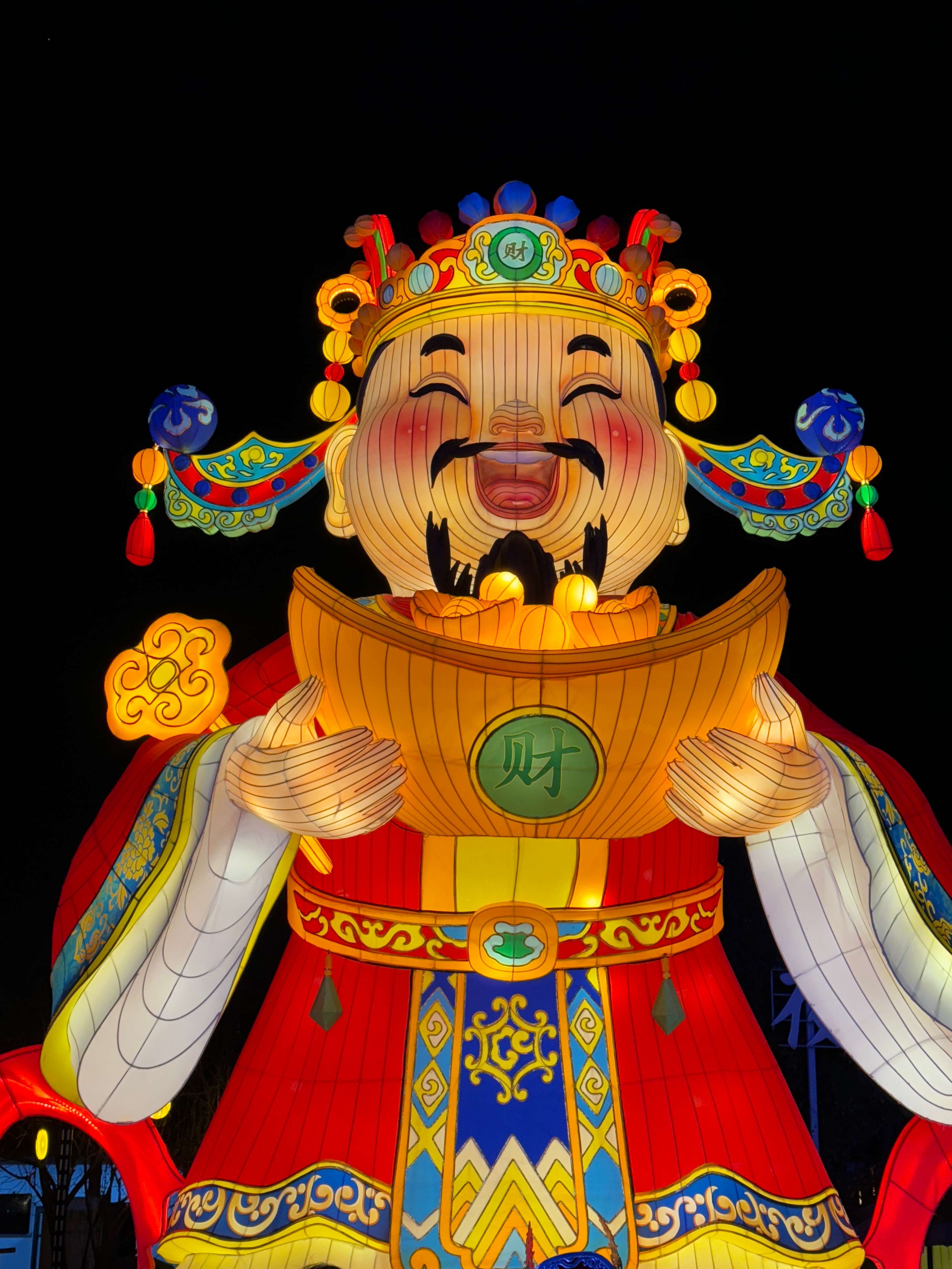 大观楼灯会点亮昆明夜空 (26).jpg