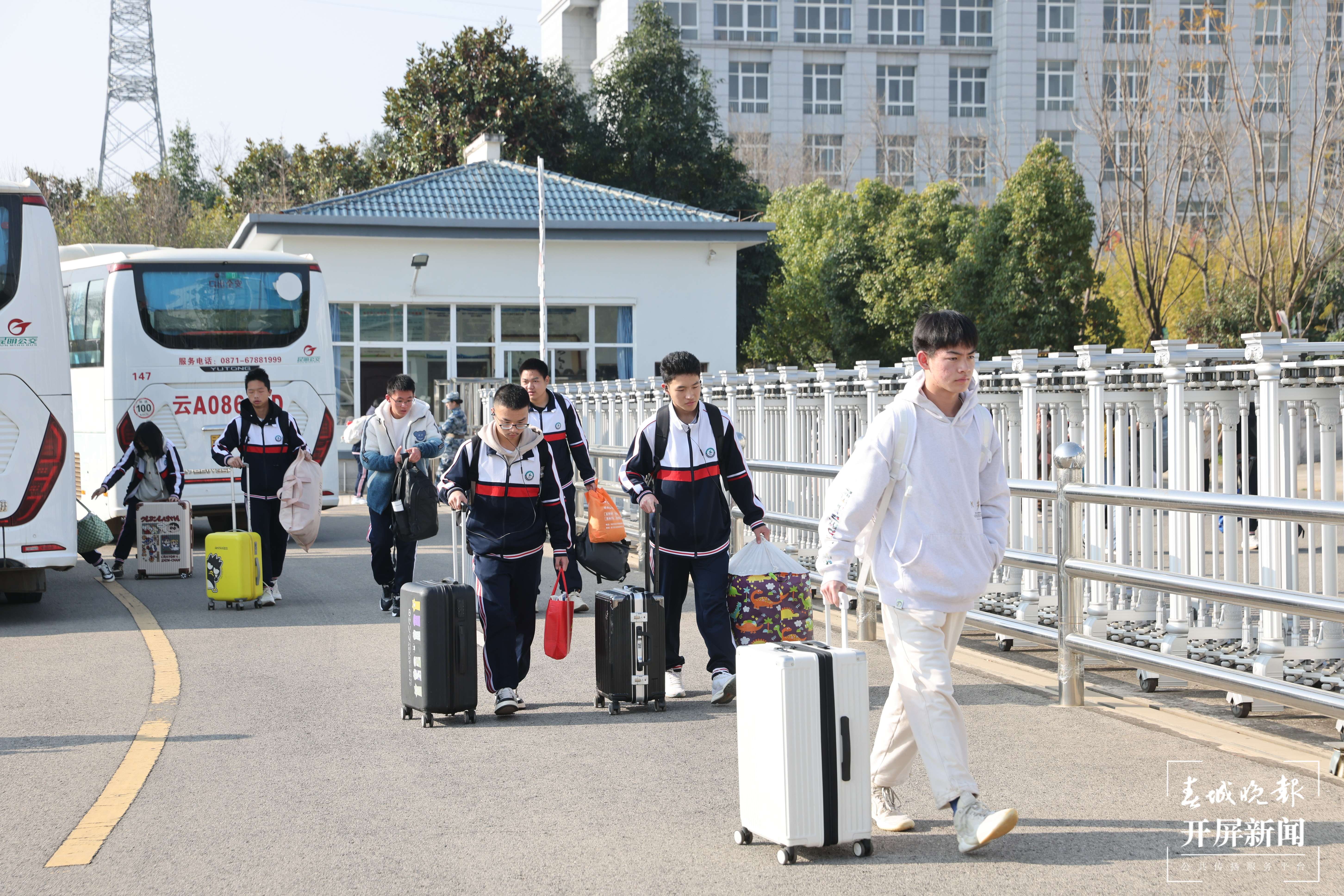 昆一中晋宁学校新学期启航：师生共迎挑战，校园焕发新气象