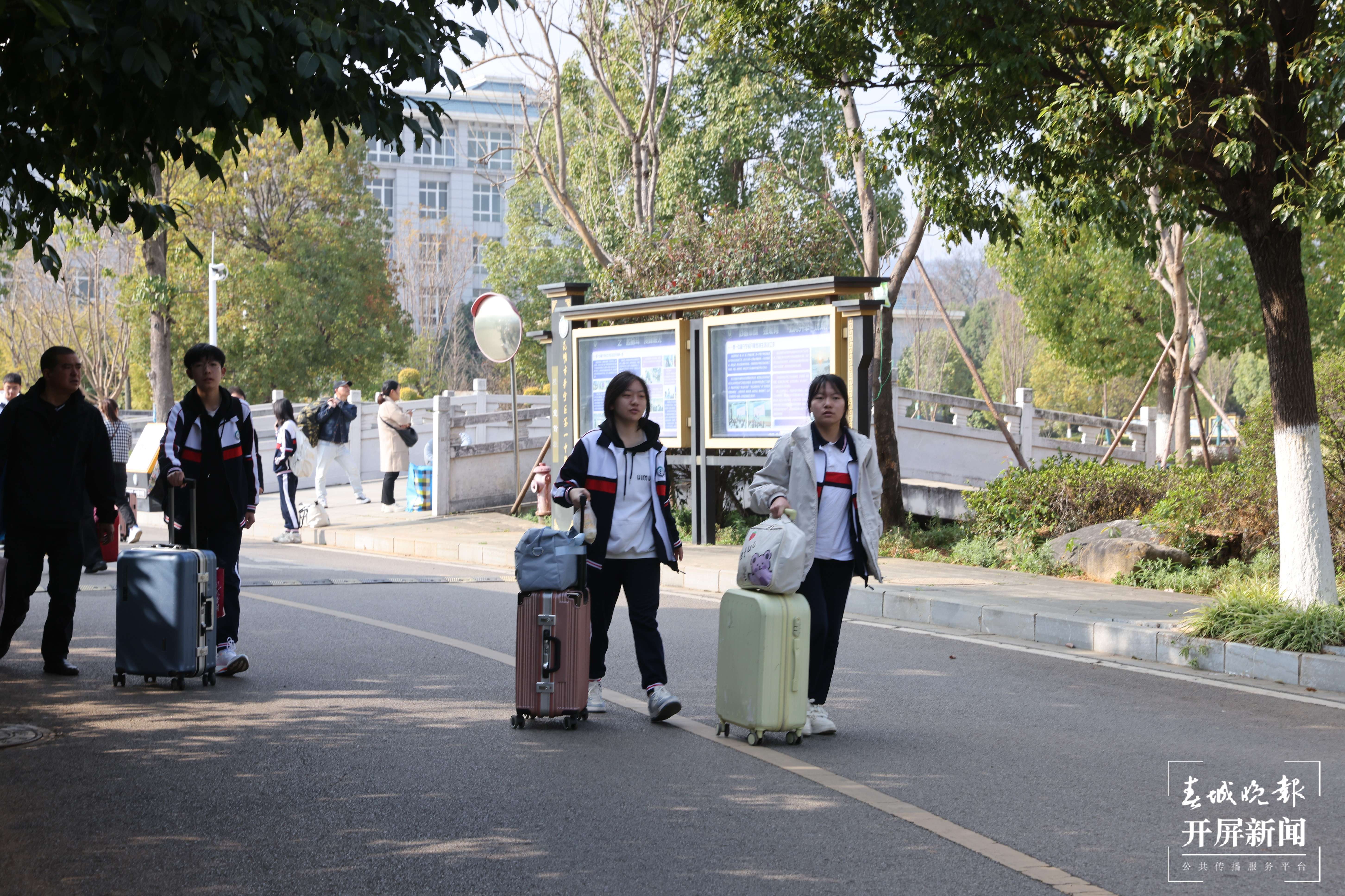 昆一中晋宁学校新学期启航：师生共迎挑战，校园焕发新气象