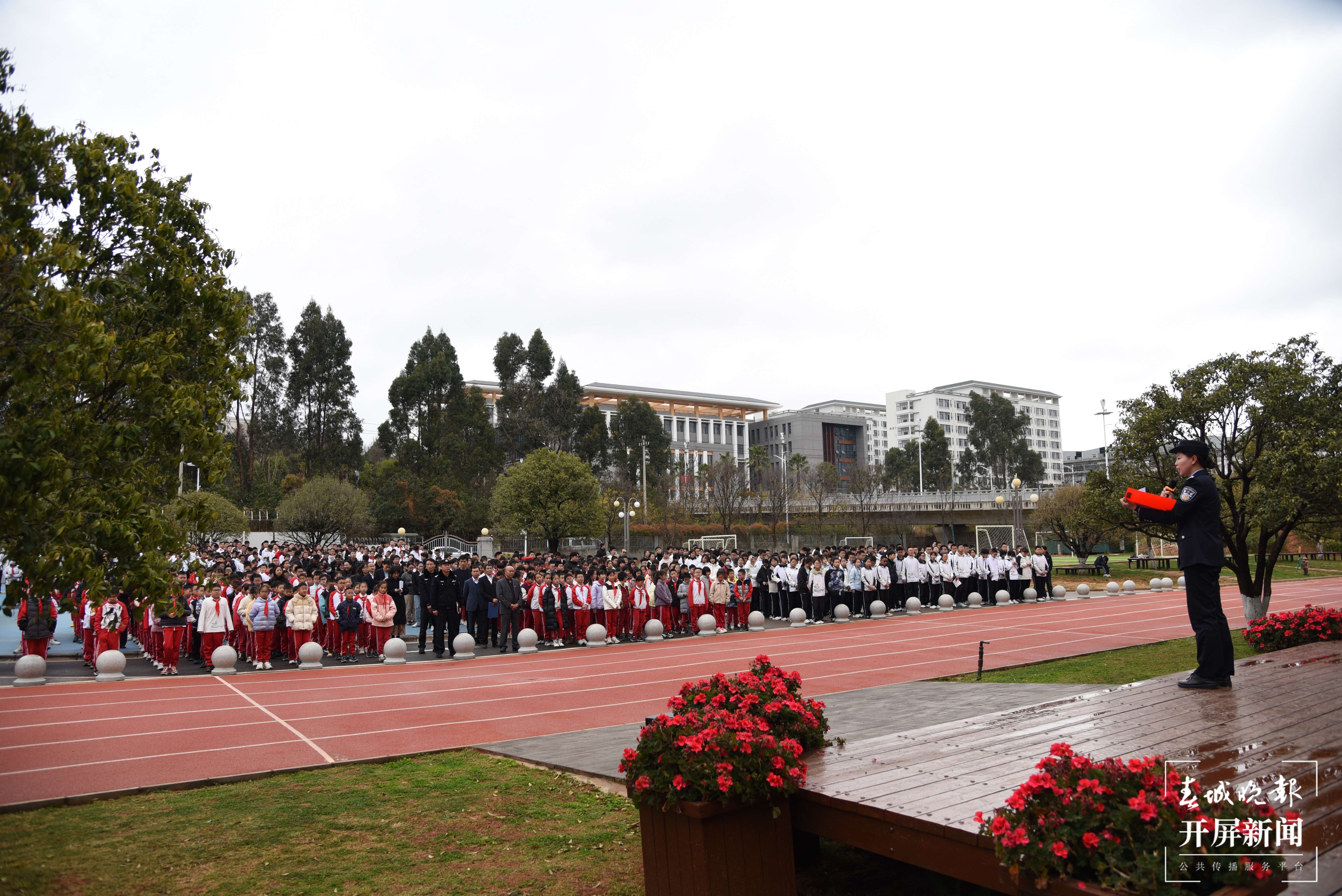 西林附中开学典礼吹响AI时代奋进号角