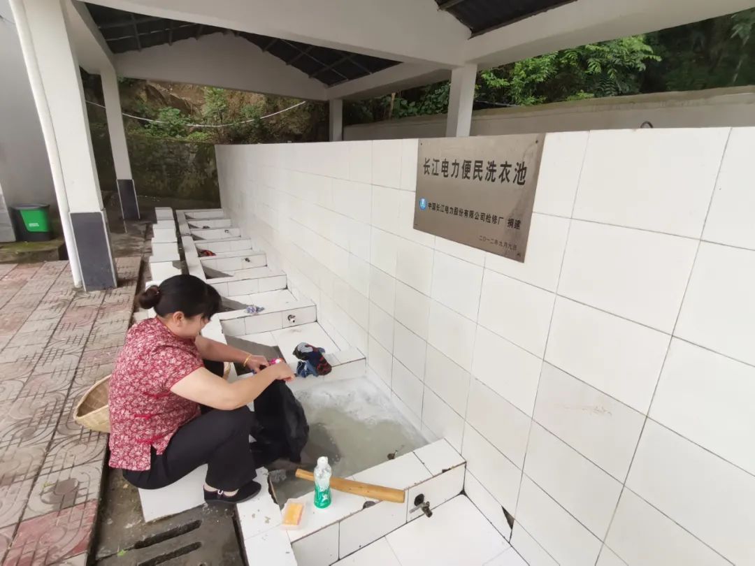 跟着总书记看中国丨“立规之地”的长江回响