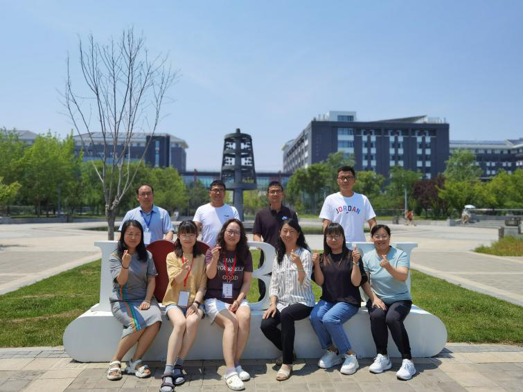 昆一中晋宁学校教师走进北师大