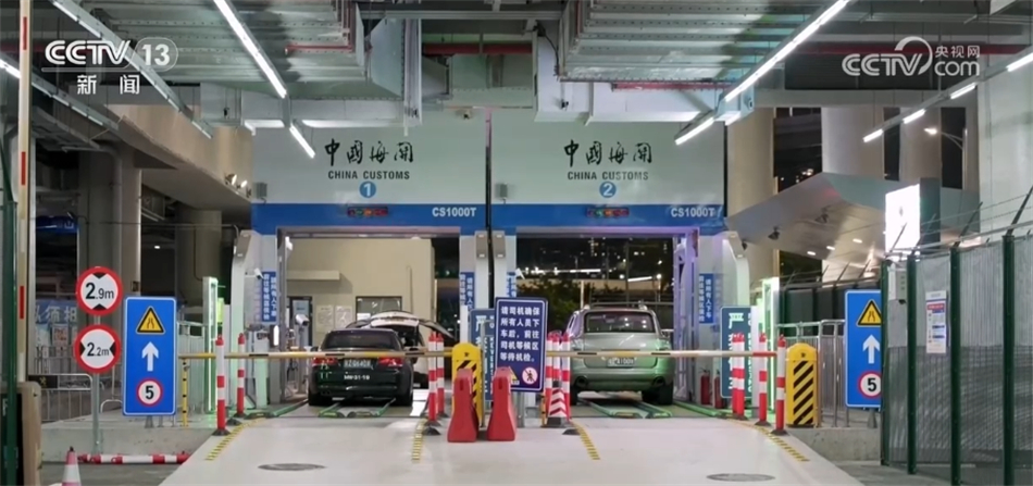 港珠澳大桥跨境物流商贸发展迅猛2.jpg