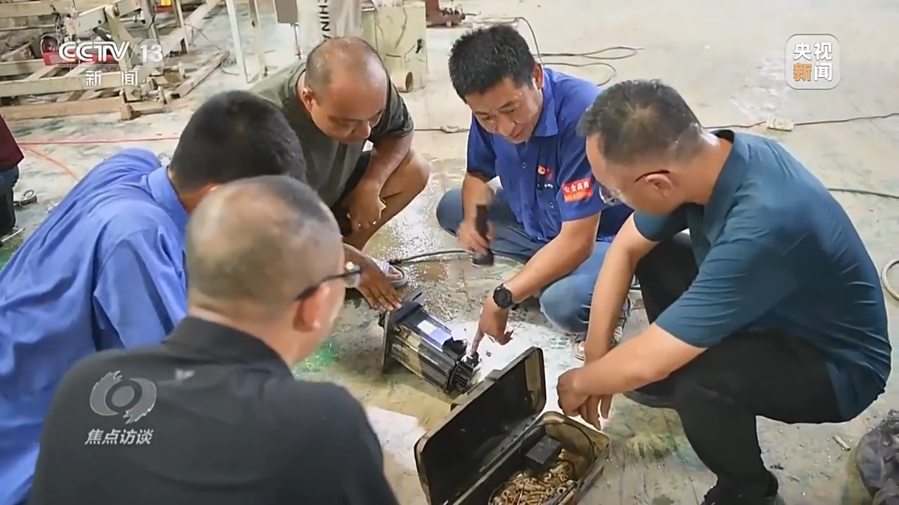 洪水渐退,携手同心重建家园