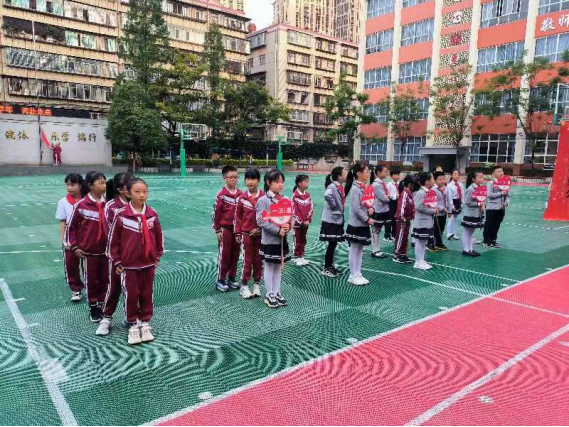 江滨小学举行开学典礼