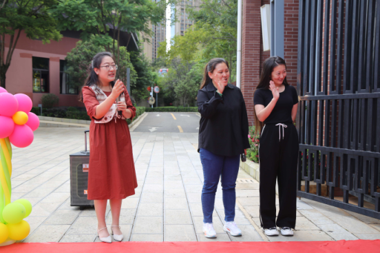 满满仪式感！师大附属七彩云南小学迎来新学年