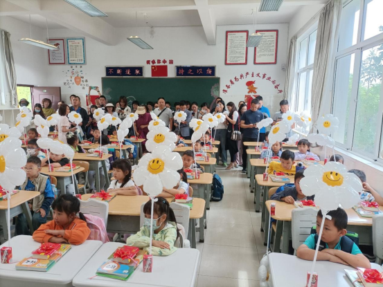 “幼”上学啦 满“新”欢喜遇见你341.png